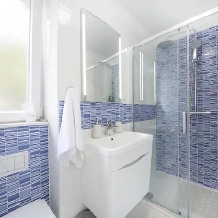 Stone Elegance St 아파트